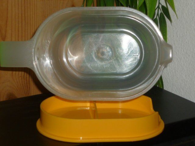 Tupperware Behälter & Ähnliches: TUPPERWARE KRUG – Gebraucht aus St.Gallen von Anso