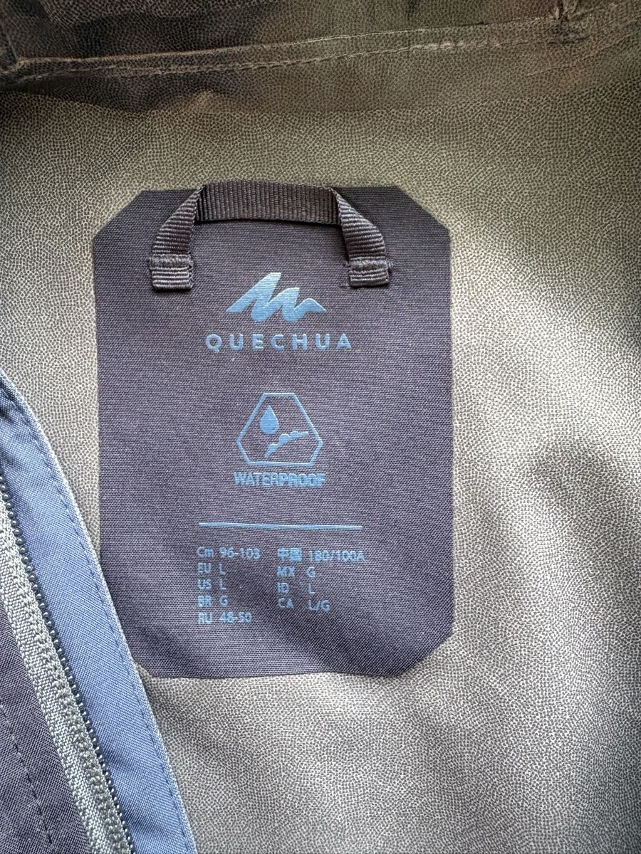 Decathlon Giacche: Quechua Waterproof Jacket  - Size L – Nuovo (secondo la descrizione) da Nyon venduto da Iamher 1
