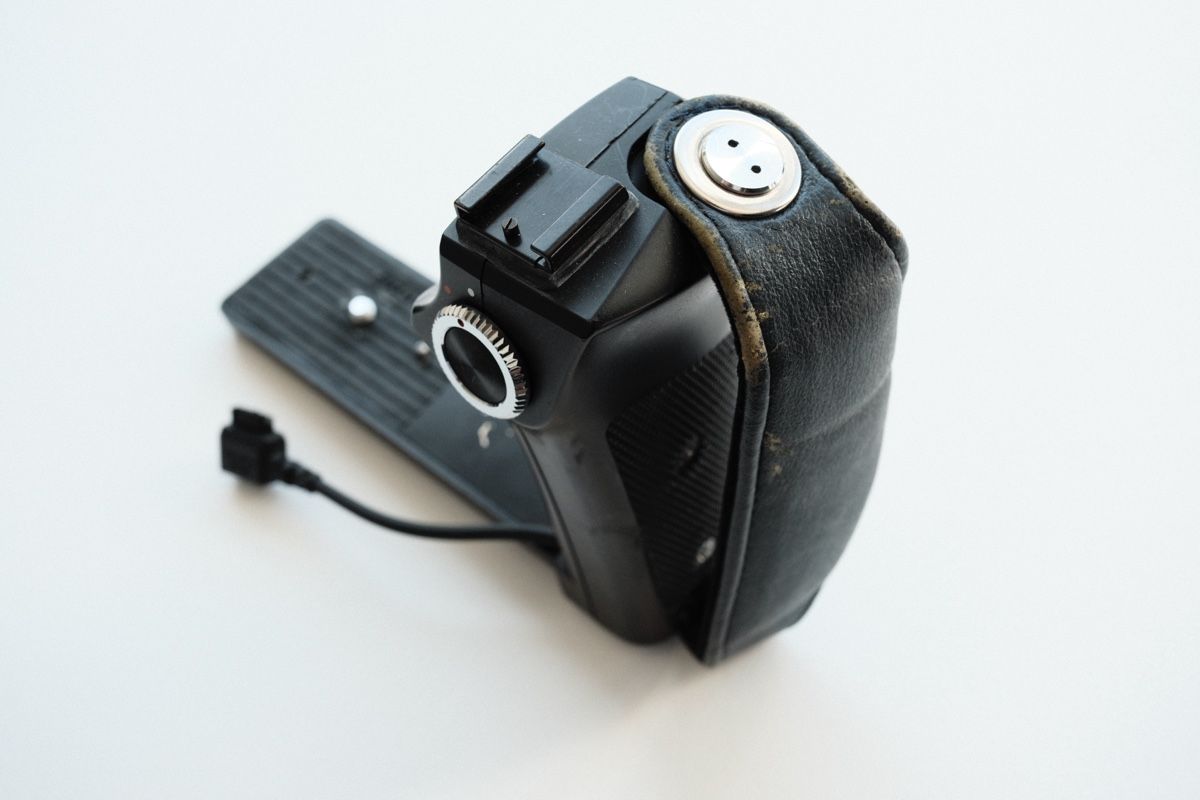 Mamiya Appareil photo: Mamiya Handgriff – D'occasion à ZÜRICH par KaJotKe 2