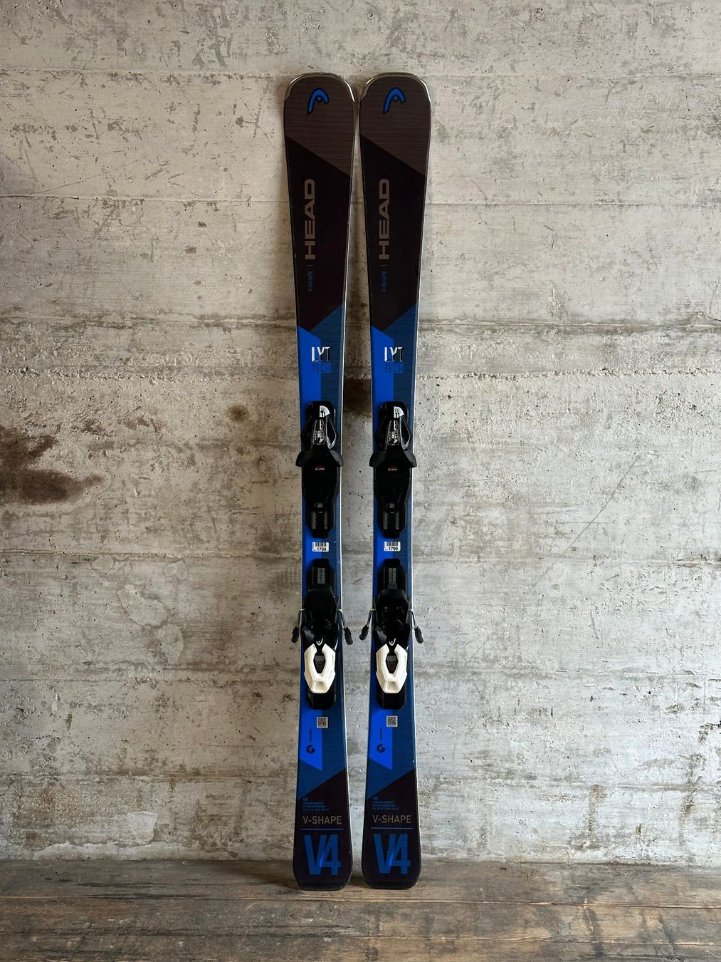 Head Sci: Fischer V Shape Ski 149CM – Usato da Emmenbrücke venduto da karkarkar