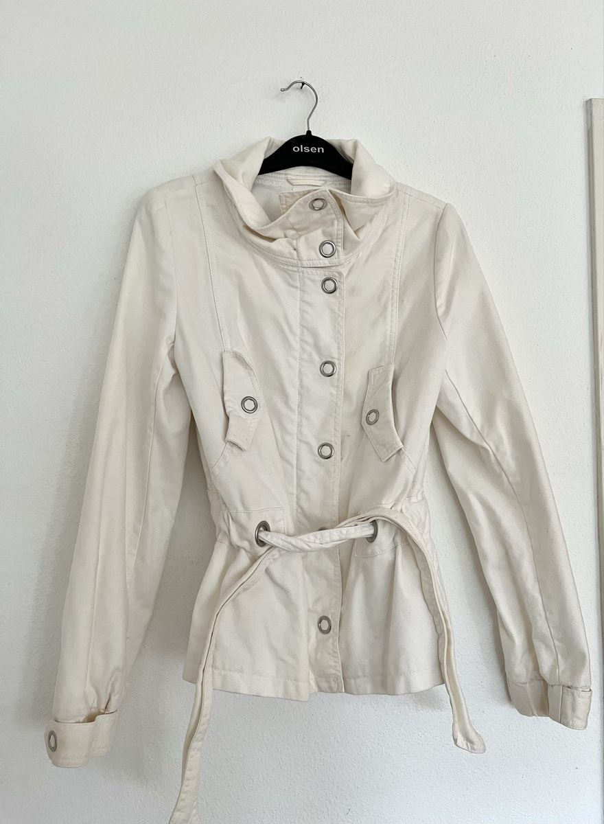 H&M Jacken: WEISSE DAMENJACKE H&M GR.34 – Gebraucht aus Basel von JJ.Elena