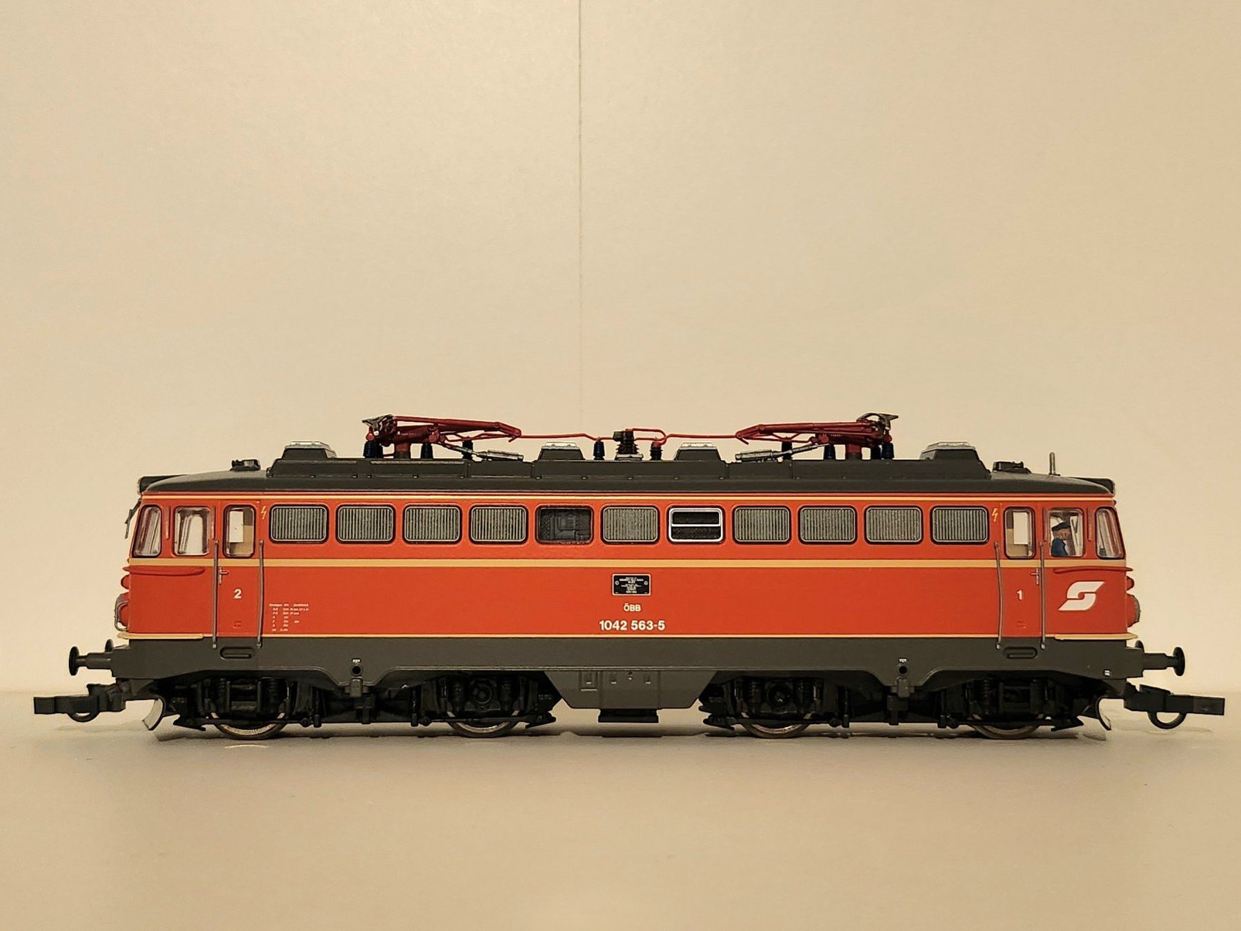 Roco Trains électriques: Roco ÖBB Rh 1042 DCC Sound – D'occasion à Wittenwil par ced_q8j7 1