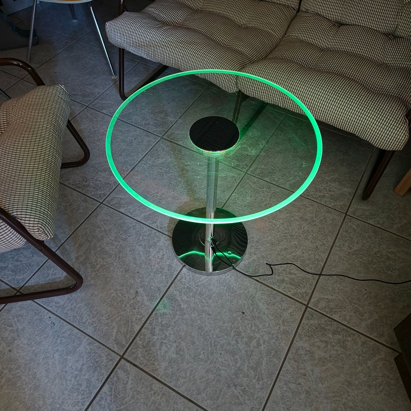 Tables: Lighting Coffee-Table, Leuchtender Beistelltisch Glastisch – D'occasion à Nottwil par Wondewa-Shop 1