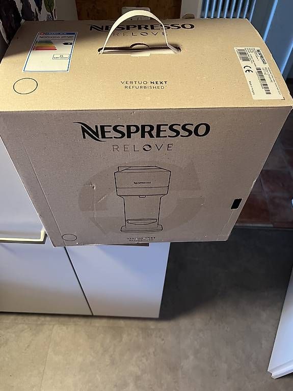 Kaffeemaschinen & Espressomaschinen: Nespresso Vertuo Next RELOVE  Neu & originalverpackt – Gebraucht aus Oberuzwil von Mmhdonuts 1