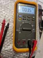 Fluke 87 III in guten und geprüften Zustand mit Messspitzen