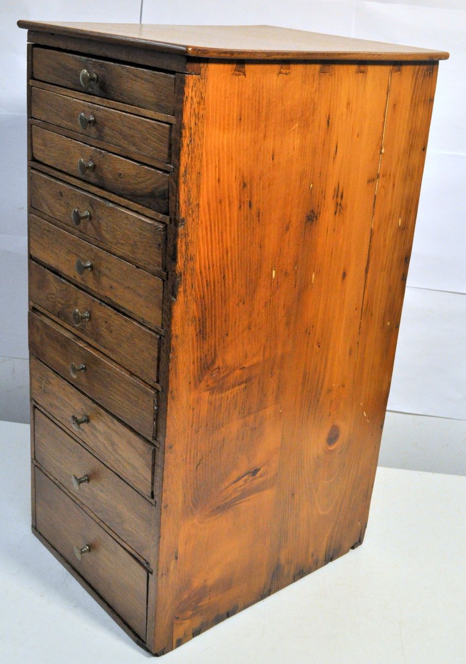 Cassettiere: Ancienne layette d'horloger – Usato da Neuchâtel venduto da Neuchatel 2