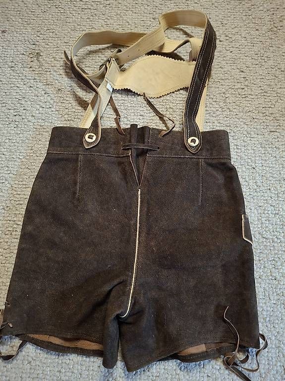 Pantalons: Lederhosen 116 – D'occasion à Eriswil par swe_t72b 1
