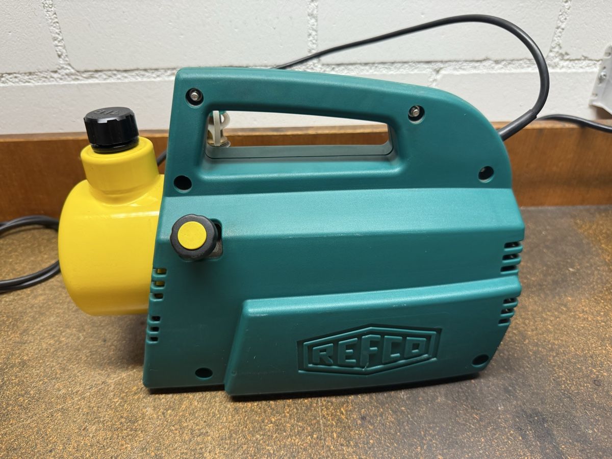 Refco RL4 Vacuum Pumpe (Gebraucht) in Cham für CHF 260 – mit Lieferung ...