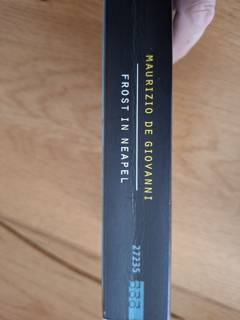 Bücher: Frost in Neapel – Gebraucht aus Appenzell von palme14 2