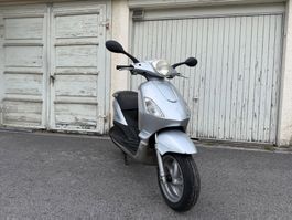 Piaggio Fly 125 Roller Scooter 21Tkm