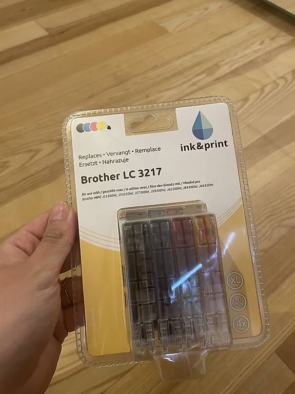 Druckerpatronen & Toner: Brother LC 3217 Tinte – Gebraucht aus Basel von Make-up-lover