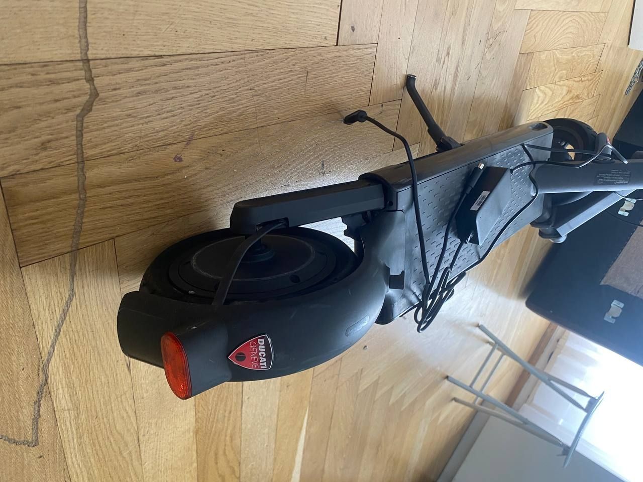 Scooter: trottinette électrique  – Usato da Lausanne venduto da nii_q8nl 6