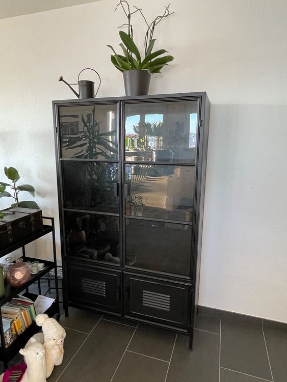 Vitrine Industrial/Vintage schwarz Metall Mutoni (Gebraucht) in Baden ...