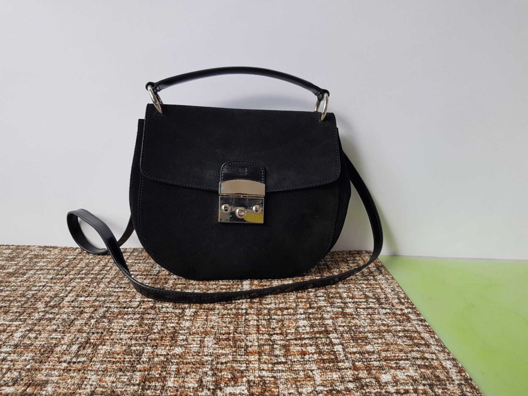 Navyboot Borse da donna: Navyboot Leder Handtasche/Umhängetasche – Usato da Basel venduto da Birs868