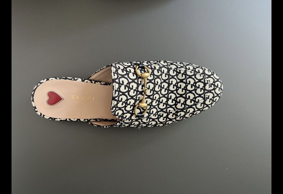 Gucci Chaussures femmes: Gucci slippers monogram print size 39 – Neuf (Voir description) à La Conversion par AnaLutry86 1