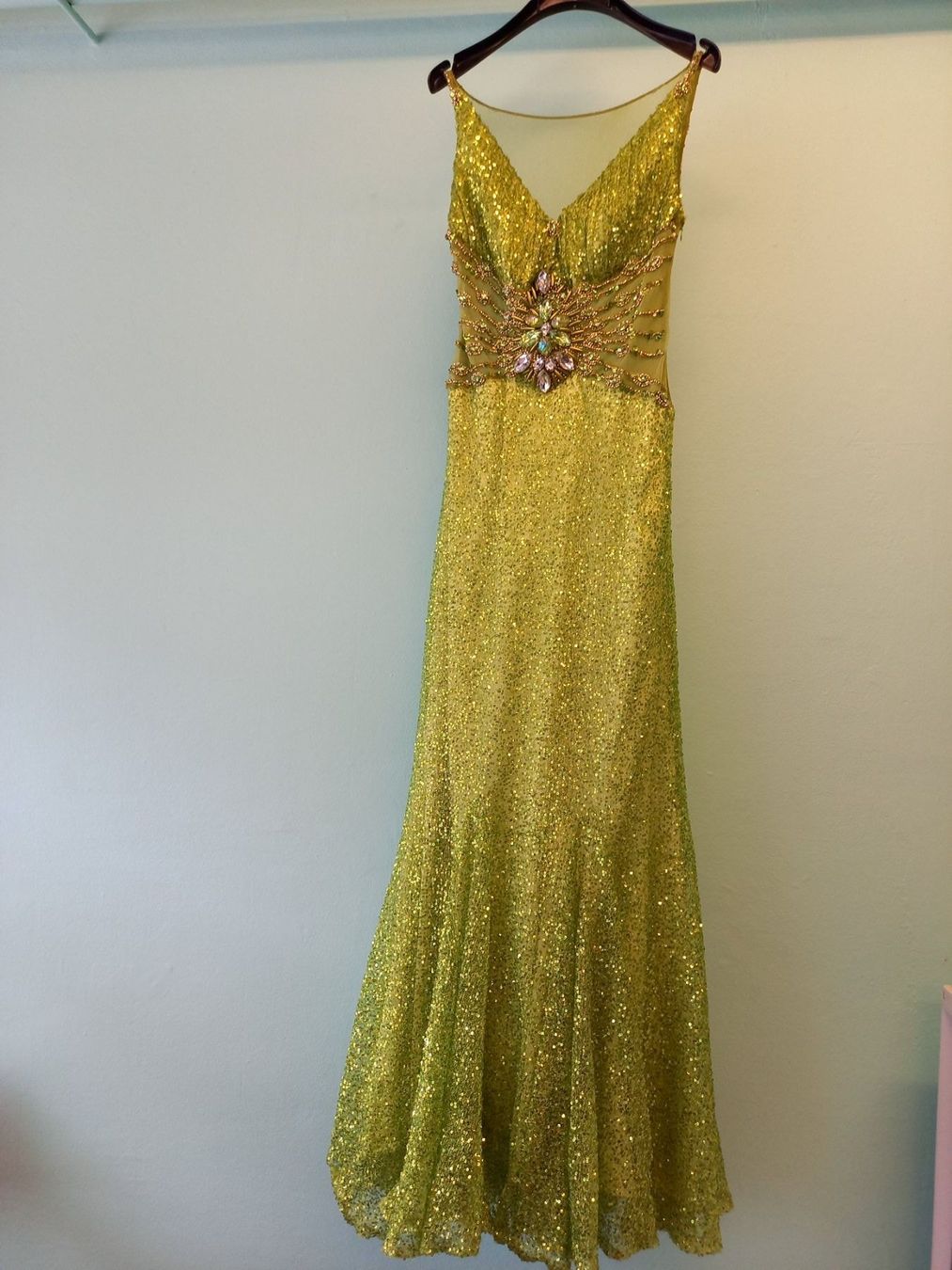 Robes: DAMEN    ABENDKLEID – D'occasion à Uster par flocke1