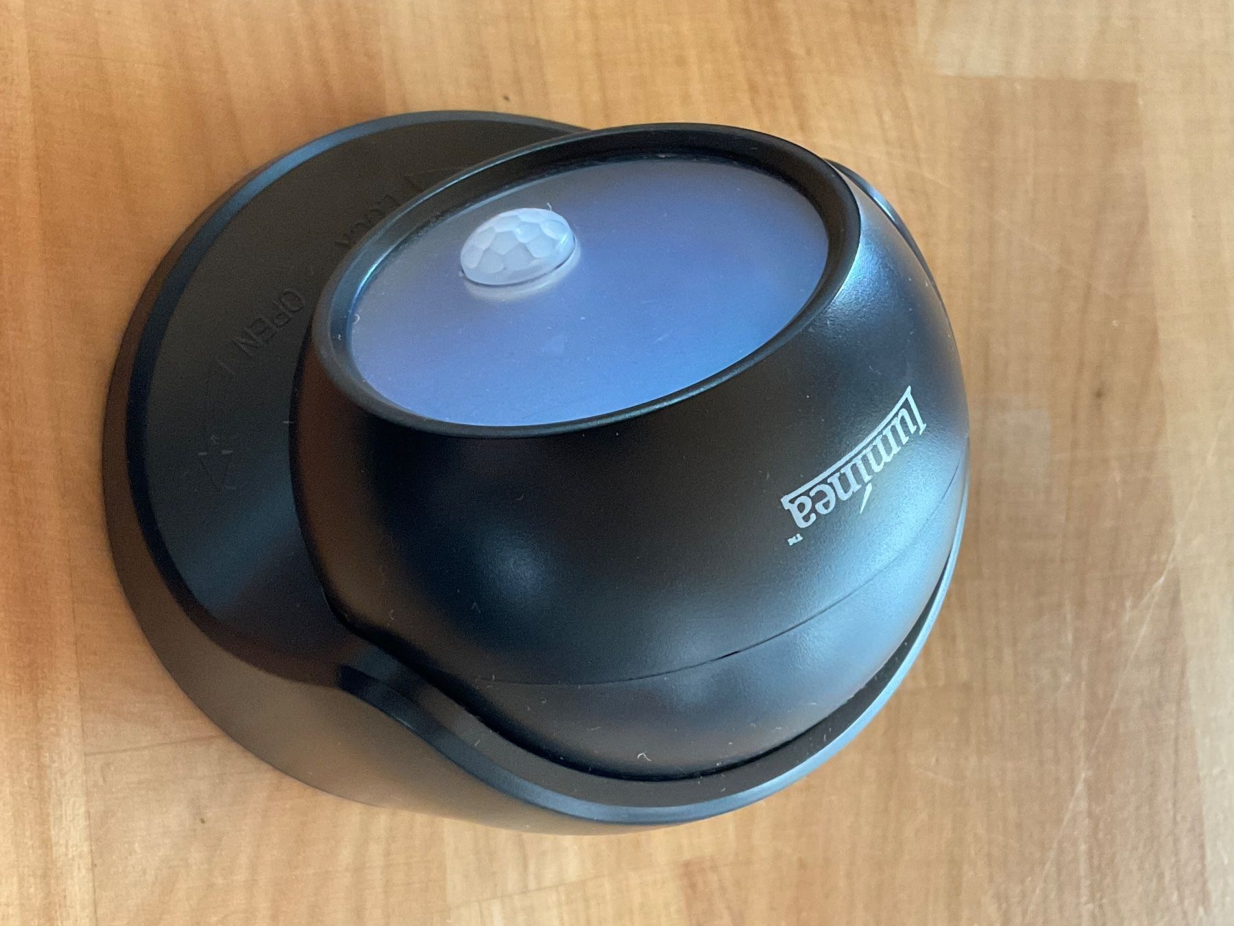 Lampen: 2 LED Lampen mit Bewegungsmelder – Gebraucht aus Rümlang von euqinom16 3