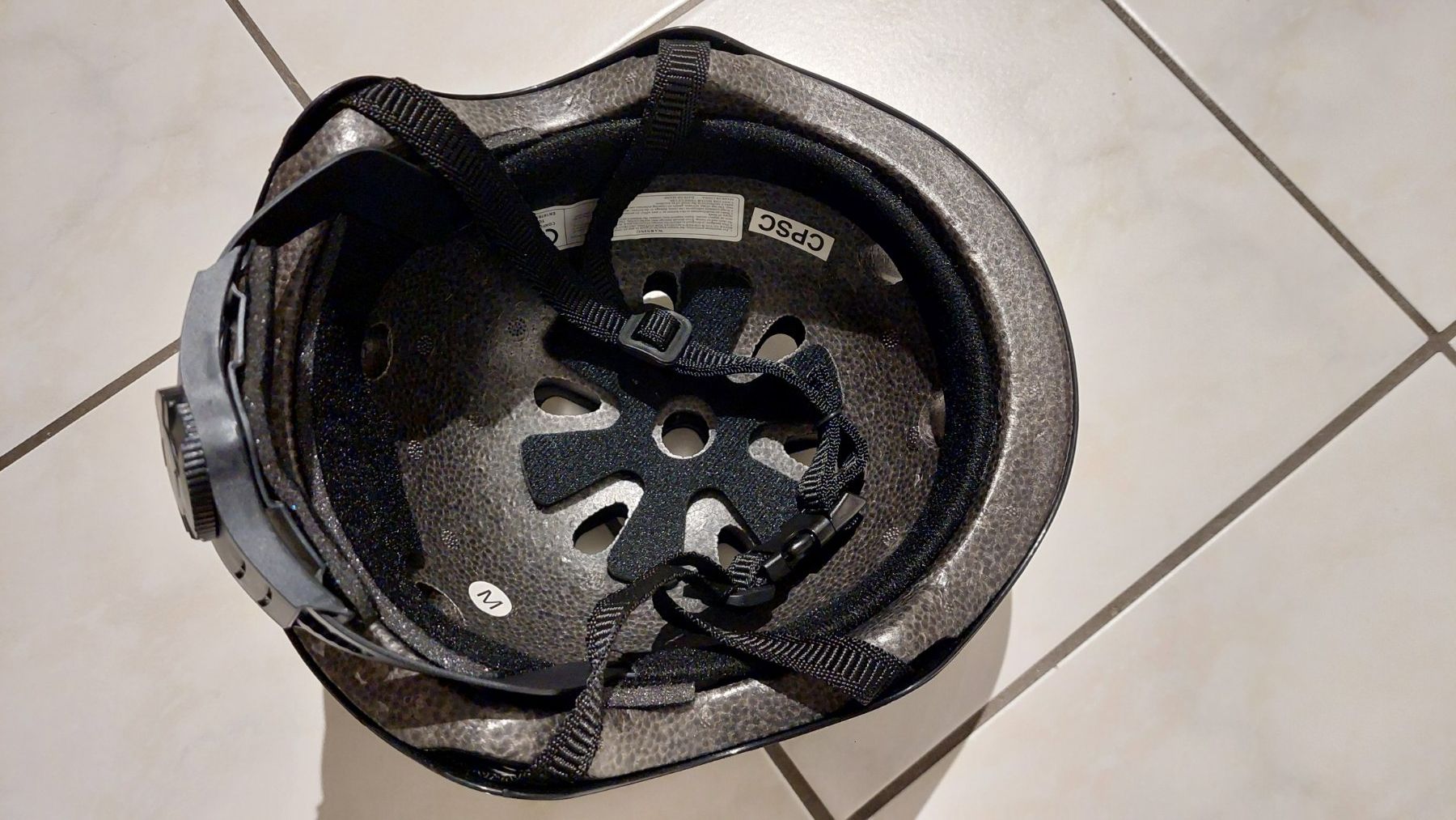 Caschi: NEU Helm 54cm – Nuovo (secondo la descrizione) da münchenstein venduto da ewu_8lcz 1