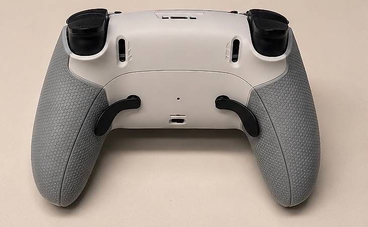 Controller: Dualsense Edge Custom TMR – Nuovo (secondo la descrizione) da Emmenbrücke venduto da cristian. 1
