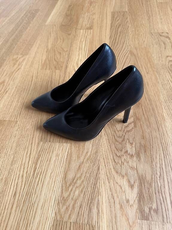 Scarpe da donna: Décolleté nere – Nuovo e nell'imballaggio originale da Massagno venduto da lad_cv7t 1