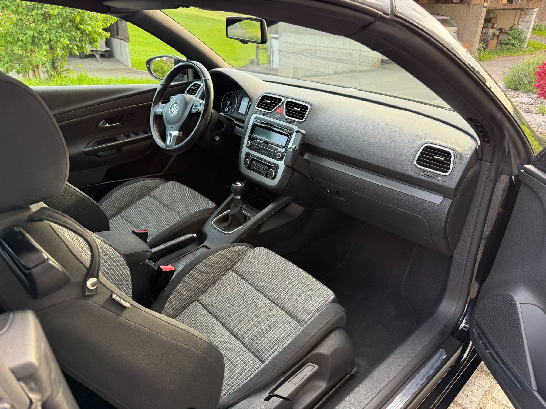 VW Autos: VW Eos 1.4 TSI Value BlueMotion Technology 1.Hand MFK 2025 – Gebraucht aus Wollerau von Felix011 5