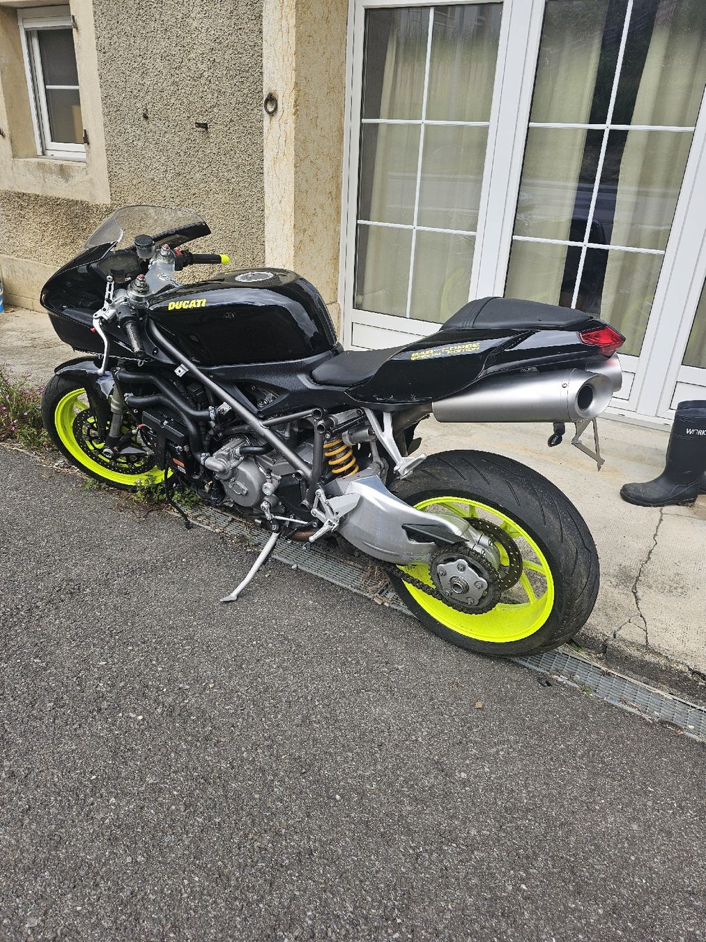 Ducati Strasse: Ducati 848 2008 accidenté  – Defekt aus Orbe von Ramses-deux 2
