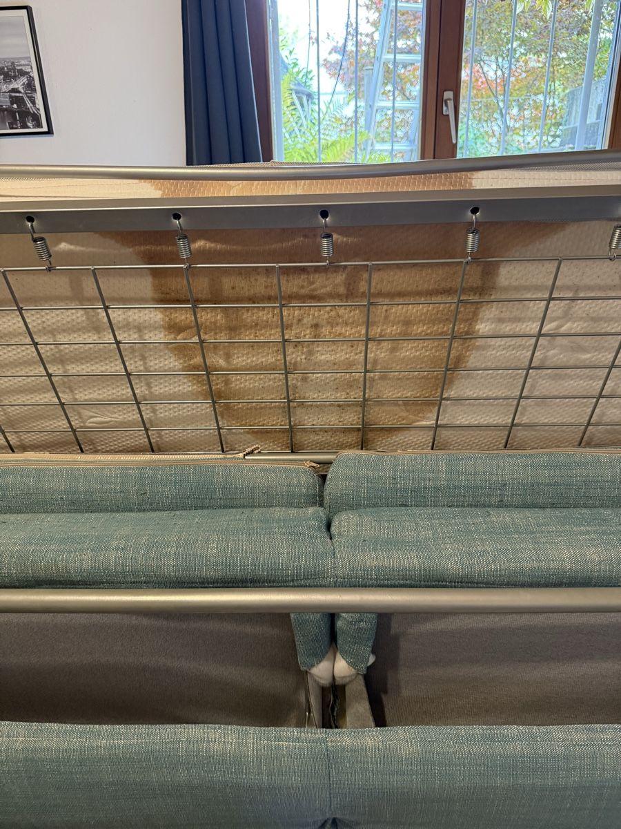 Sofas: Schlafsofa hellblau (mit Flecken) – Gebraucht aus Bottmingen von divada 5