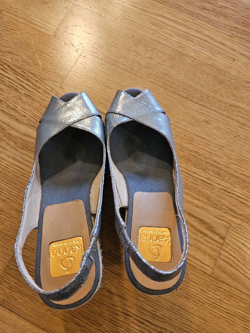 Damenschuhe: Keilsandaletten, silber, Gr. 39, NEU – Neu (gemäss Beschreibung) aus St. Gallen von ram_87p7 6