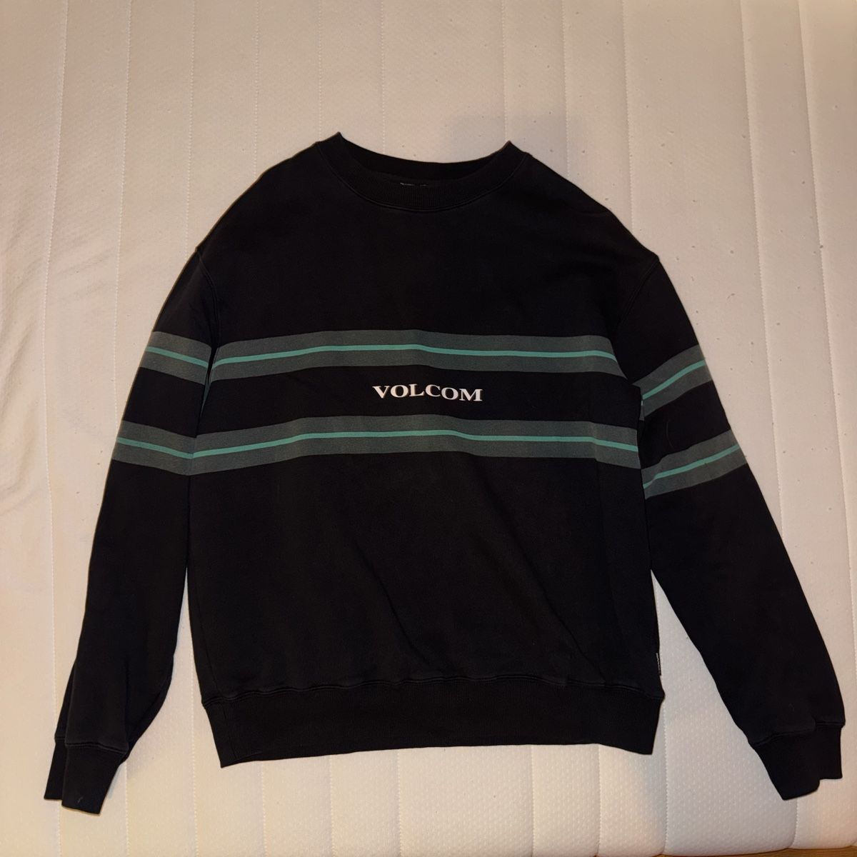 Pulls & Sweat-shirts: VOLCOM STRIPED SWEATSHIRT – Neuf (Voir description) à Zürich par scrym