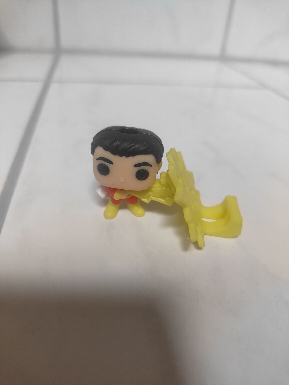 Funko Statuette: Funko Pop Marvel Figur Kinder Joy Handhalter – Nuovo (secondo la descrizione) da Lyss venduto da Nigudasschaf