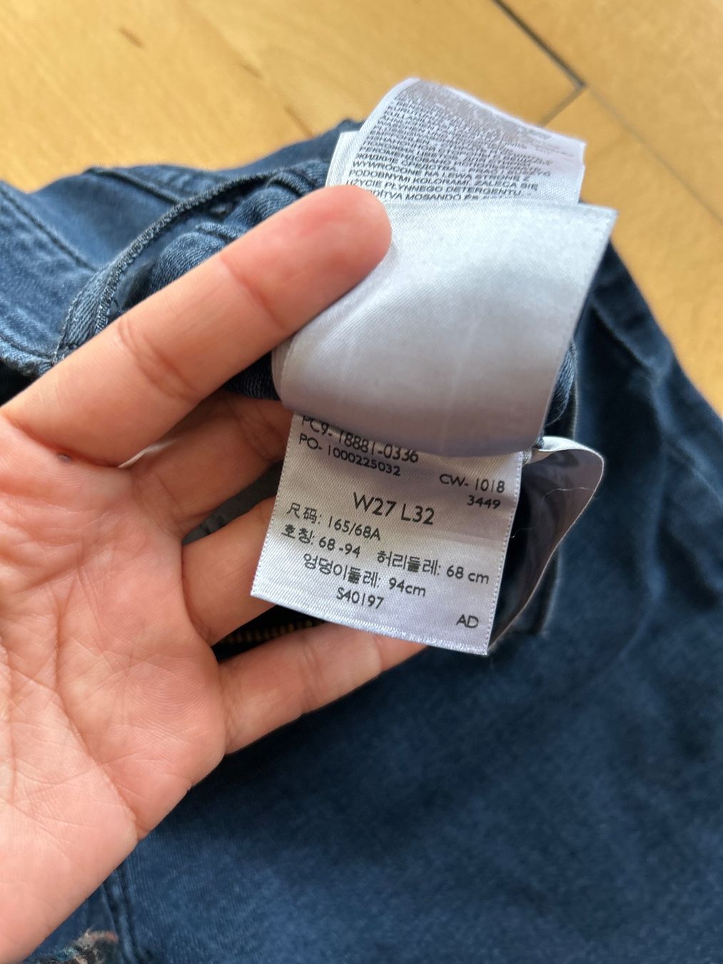 Levi's Jeans: Levi’s 27x32 – Usato da Muralto venduto da kar_ft6r 4