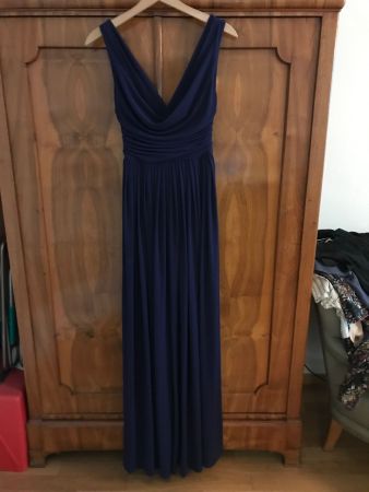 Abendkleid von asos in Gr. 34 nachtblau