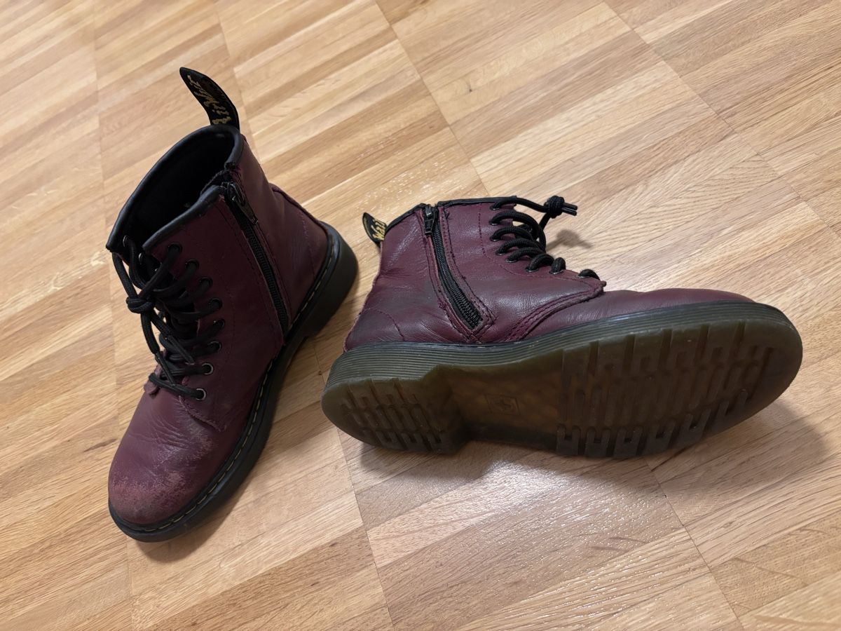 Scarpe da uomo: Dr Martens Kids Gr 35 – Usato da Riehen venduto da re-anubis 2