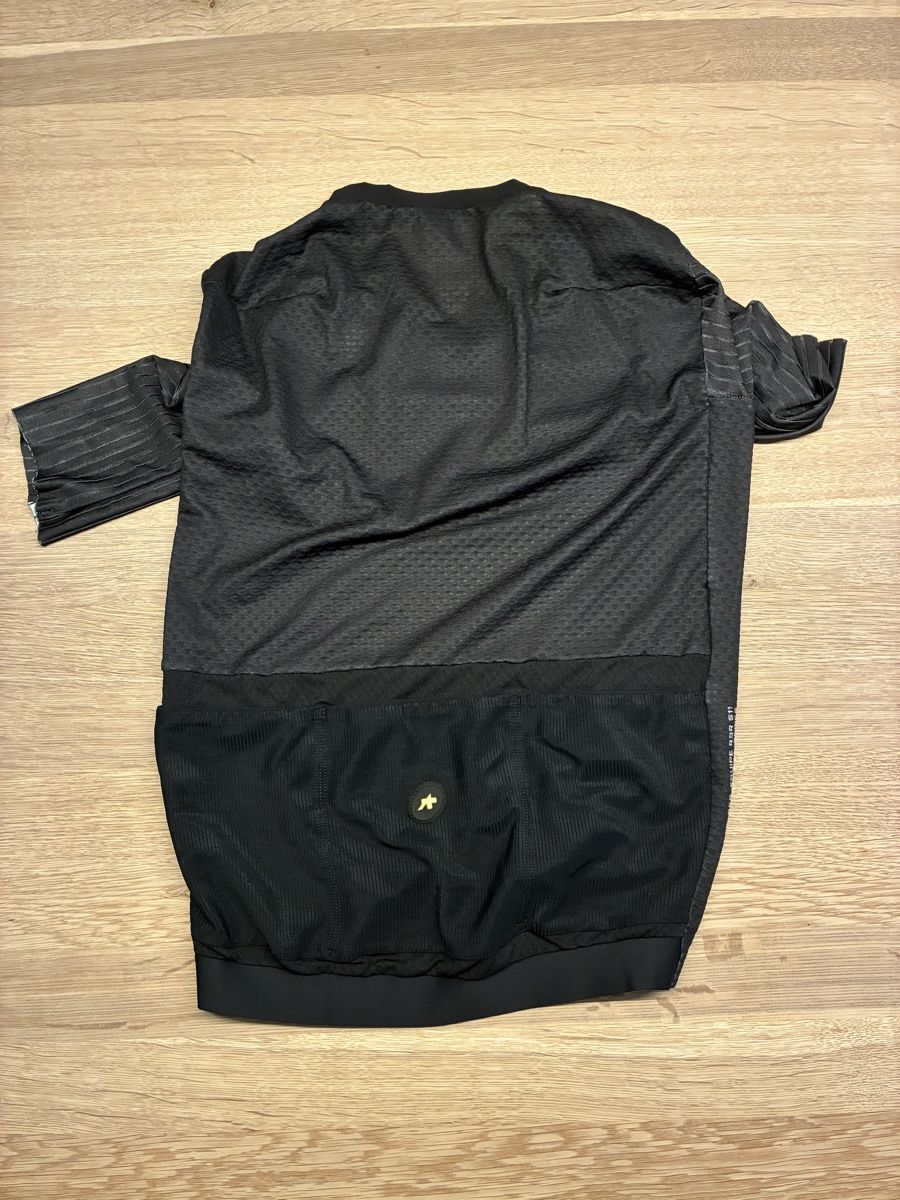 Assos Canottiere & Pantaloni: ASSOS EQUIPE RSR JERSEY S11 S – Nuovo (secondo la descrizione) da Thun venduto da Makki83 5