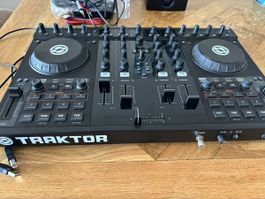 Traktor Kontrol S4