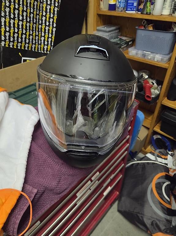 Helme & Visiere: Schuberth C4 Pro mit Bluetooth Kommunikation  – Gebraucht aus Spreitenbach von Brm4