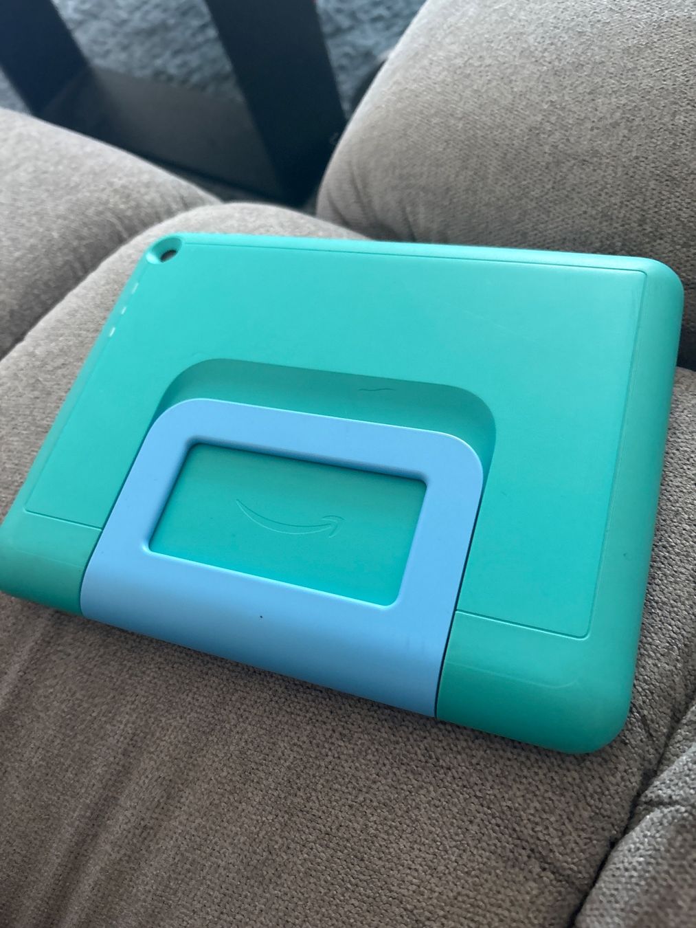 Amazon Tablettes PC: Amazon Fire  8 Tablet schwarz mit Gummihülle – D'occasion à Kottwil par ric_ltx2 3