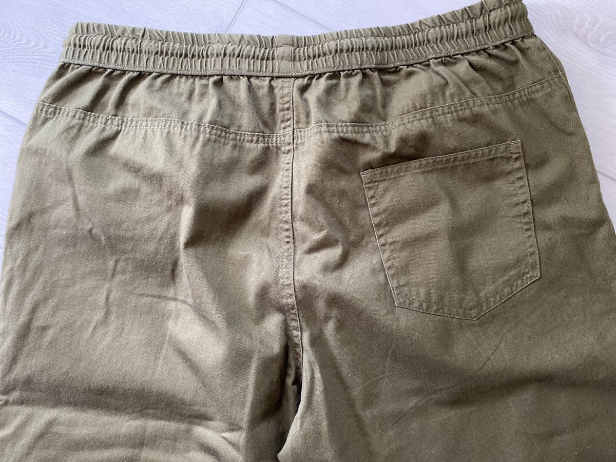 Pantaloni: Hose mit Gummizug – Usato da Strengelbach venduto da Bycy 3