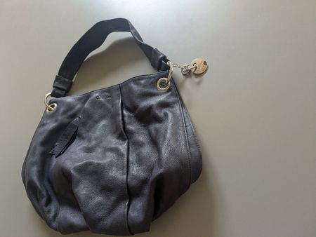 Calvin Klein Ledertasche Dunkelblau Innen petrol, neu