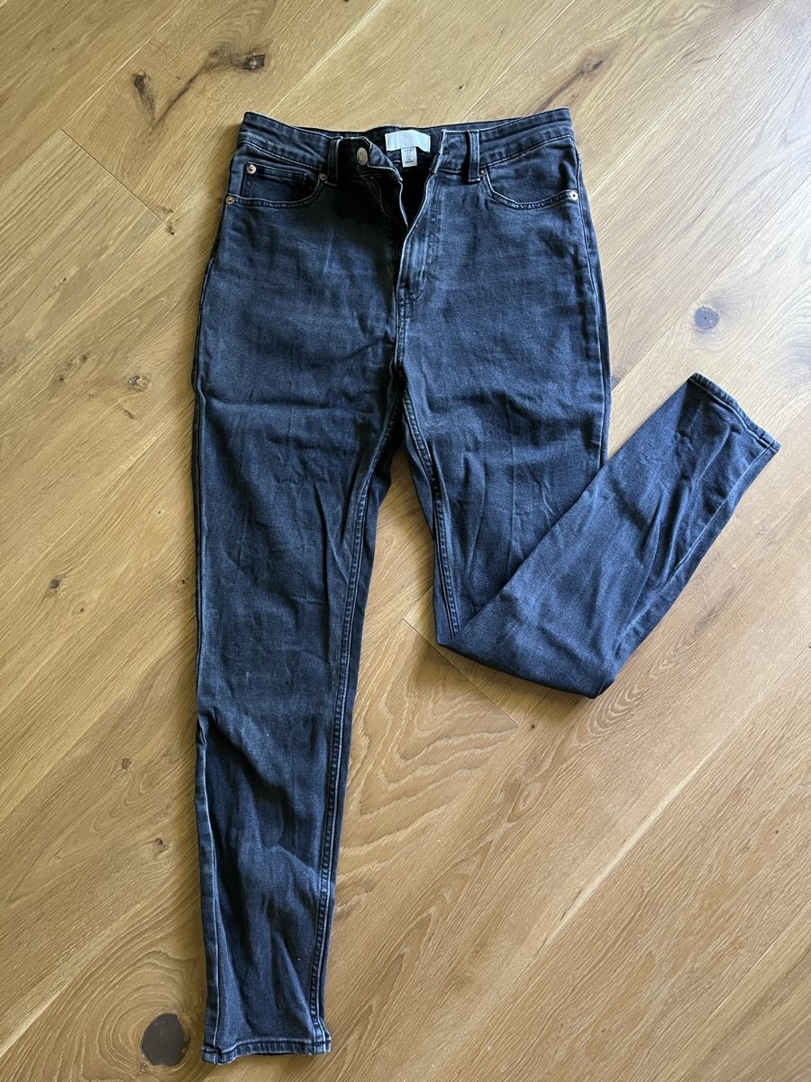 H&M Jeans: Black jeans H&M – Usato da Dietlikon venduto da ell_p7fn
