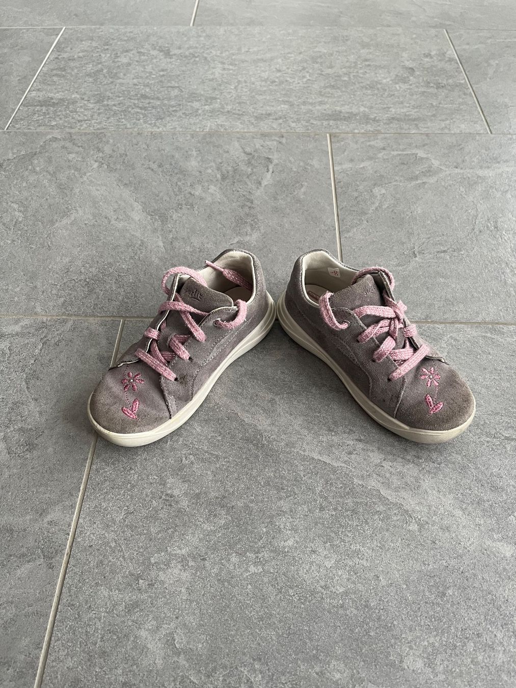 Superfit Schuhe für Jungen: Turnschuhe – Gebraucht aus Lommiswil von Blusti 2
