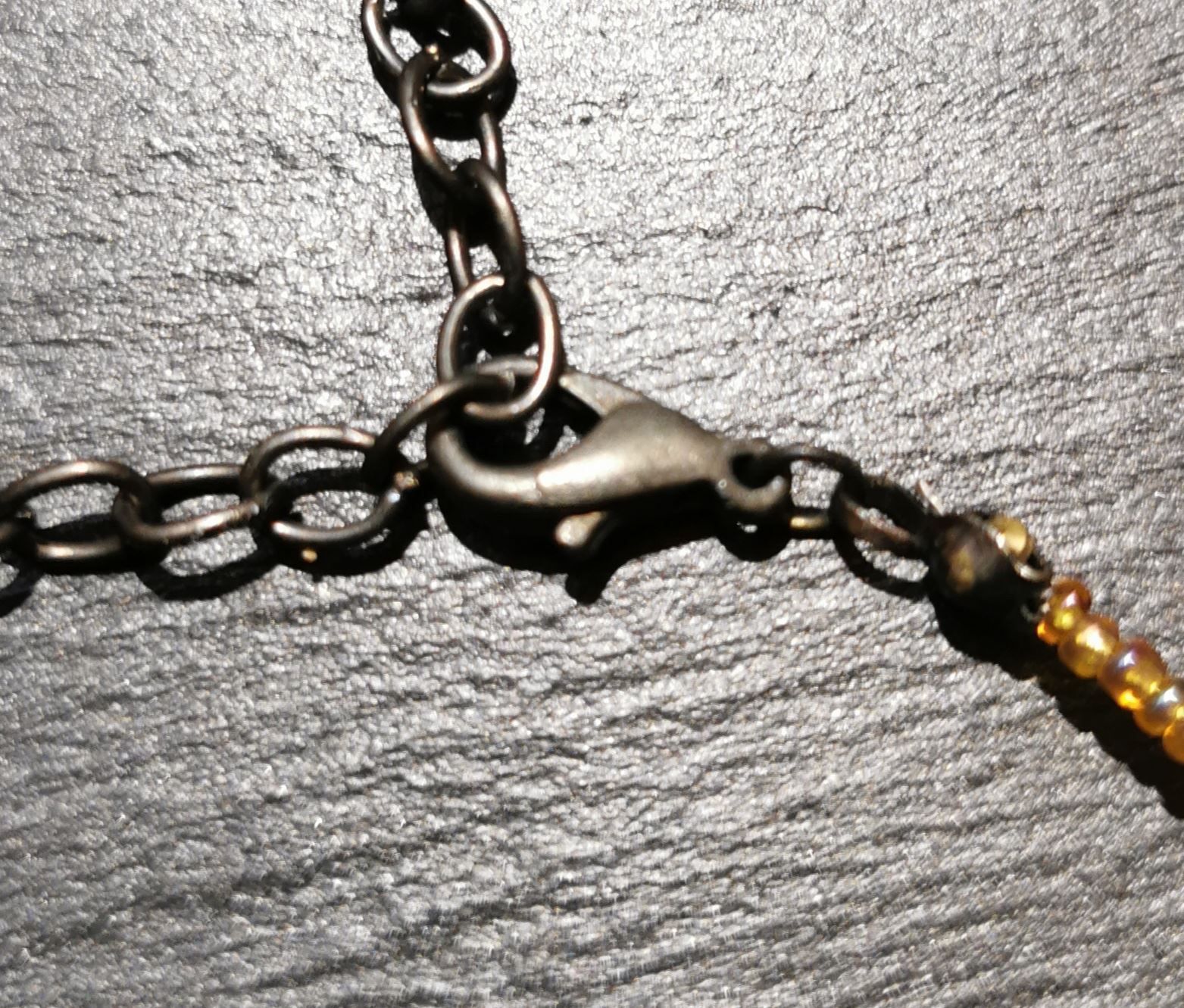 Colliers: Collier laiton et perles irisées – Neuf (Voir description) à Veyrier par Leilazizou 3