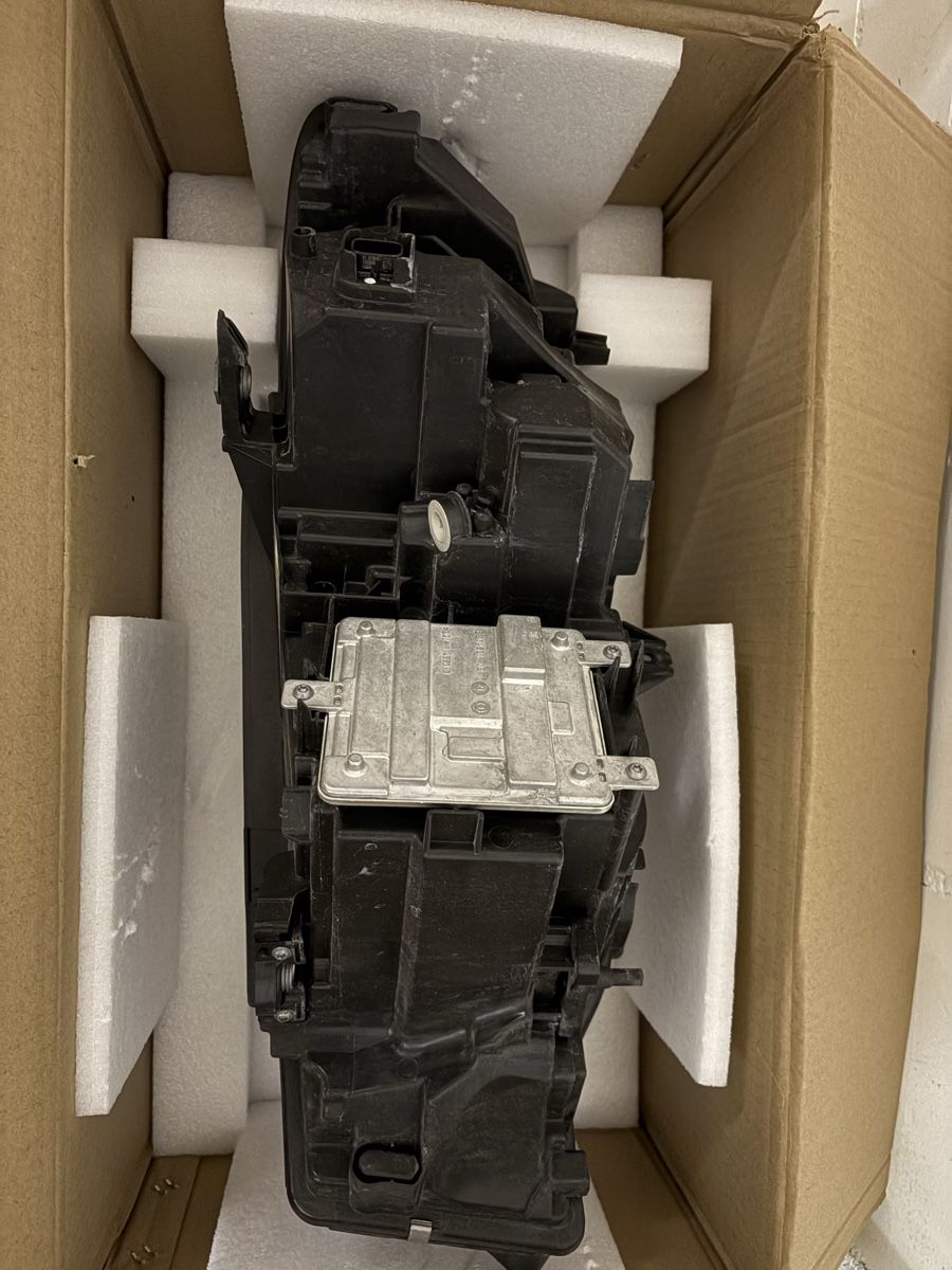 BMW Fari: Original BMW G20 Scheinwerfer-Set – Usato da Widnau venduto da mag_5c6t 1
