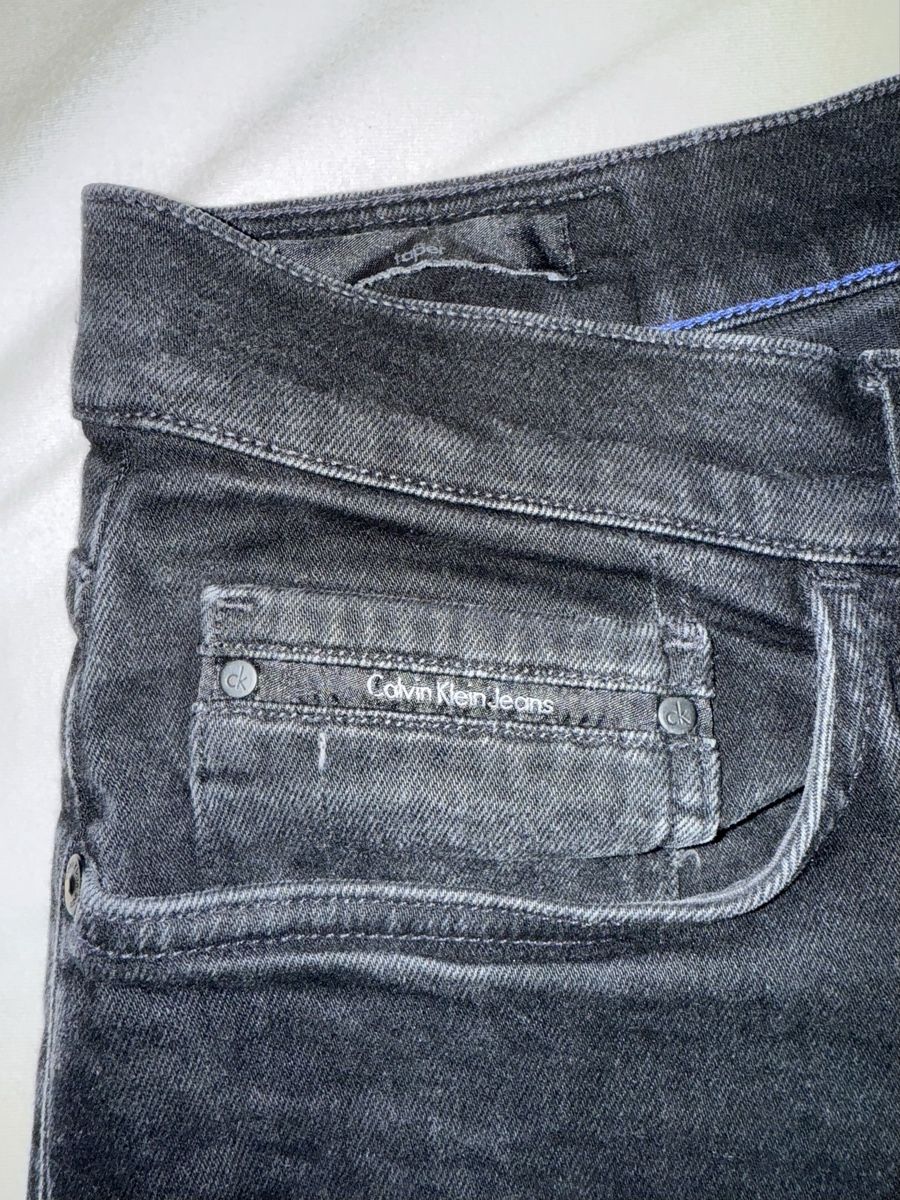 Calvin Klein Jeans: Jeans Calvin Klein noir 32/32 – Nuovo (secondo la descrizione) da Villaz-St-Pierre venduto da dav_w66n 1