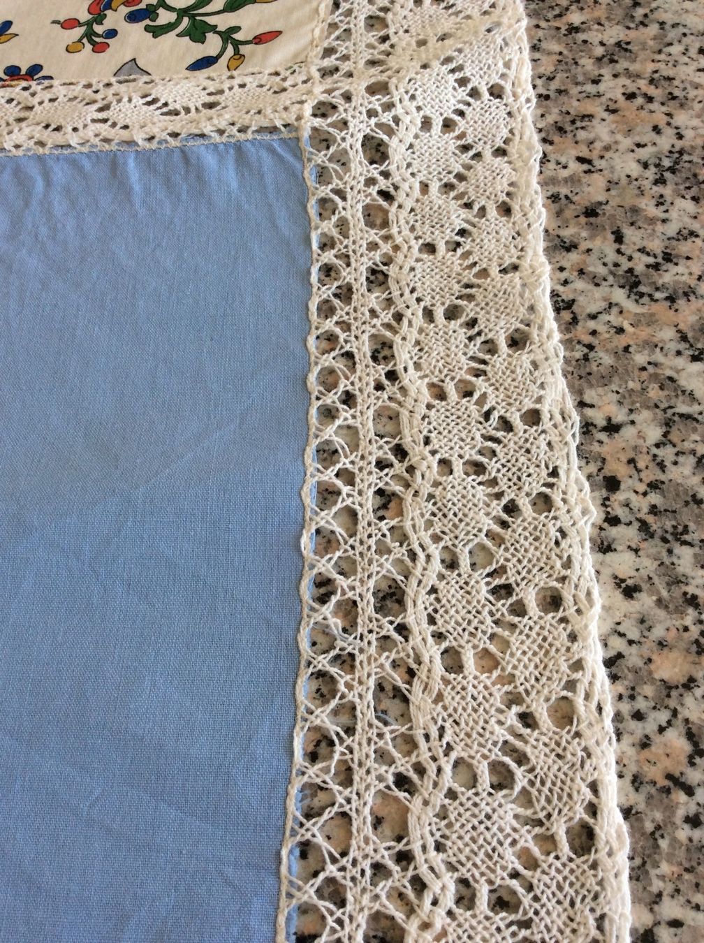 Altra biancheria da tavola: Vintage Tischdecke mit viel Spitze – Usato da Birwinken venduto da chez-erna 3