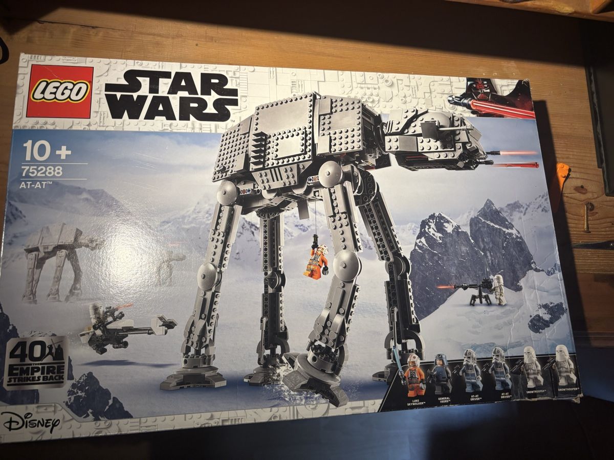 Lego Baukästen: Lego AT-AT 75288 – Gebraucht aus Saillon von Borisduff