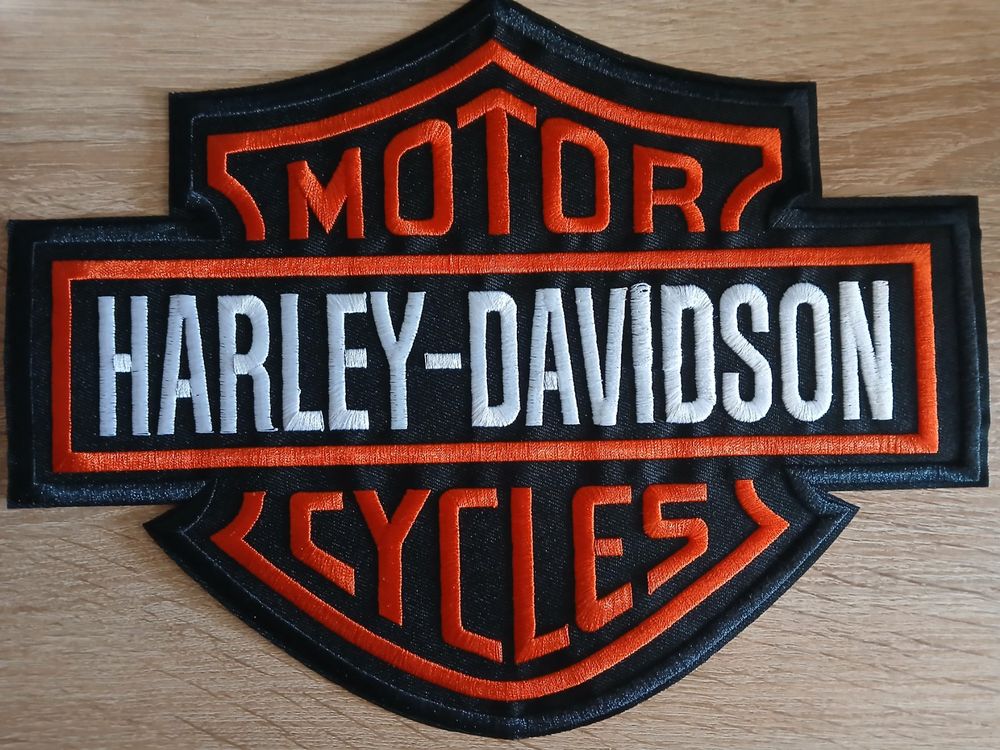Harley-Davidson Toppe: Grand patch brodé Harley-Davidson Motorcycles J065 – Nuovo e nell'imballaggio originale da Allens venduto da MADE.IN.ROCK.N.ROLL 1