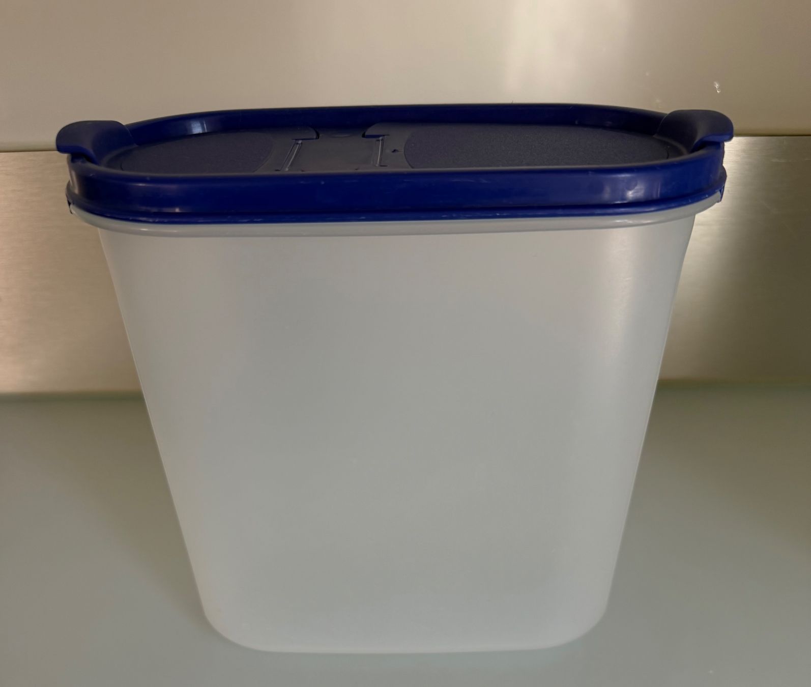 Contenitori & Simili: Tupperware Vorratsdose 1.7 l, blau – Usato da Niederhasli venduto da Erwied 2