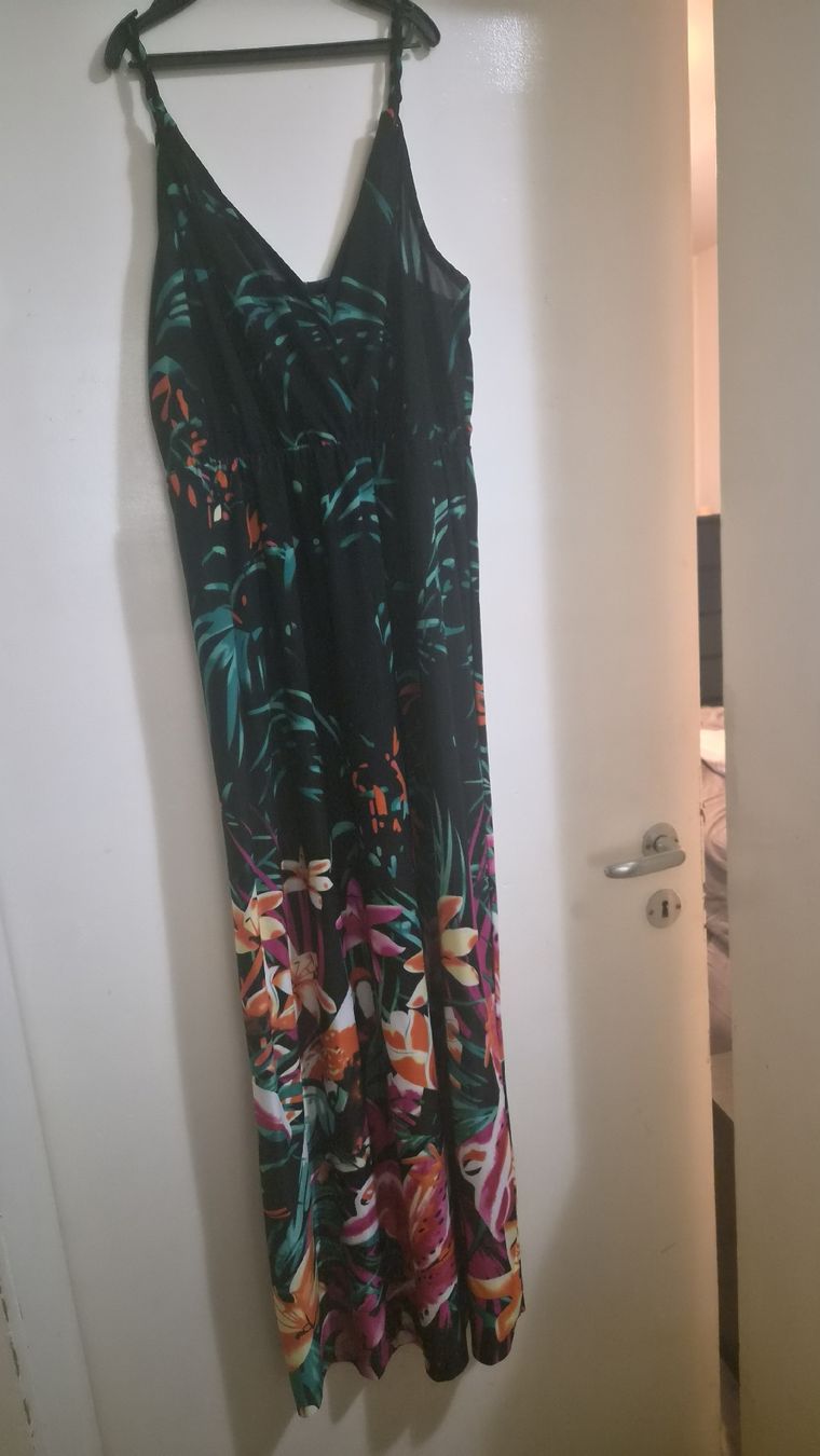 Vestiti: Maxikleid Blumenmuster Grösse 40/42 neuwertig – Nuovo (secondo la descrizione) da Basel venduto da gio_d9qn