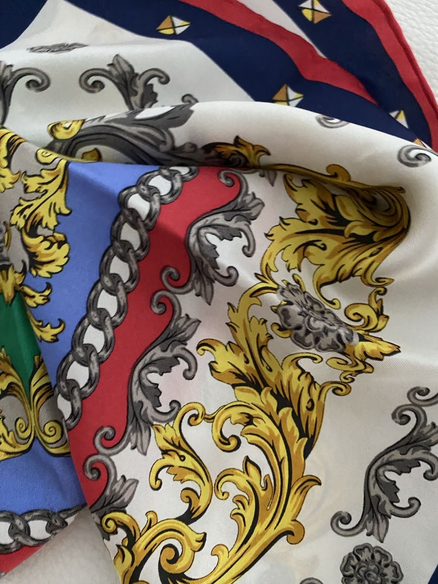 Codello Foulard & Sciarpe: codello seiden foulard 🌸 – Usato da Opfikon venduto da Luis144 5